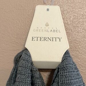 Beautiful new Green label Eternity scarf